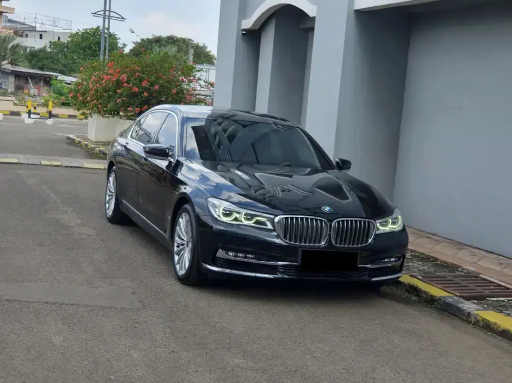 [ LOW KM ] BMW 740Li 740 Li G12 CKD AT Black On Brown AT 2017/2018