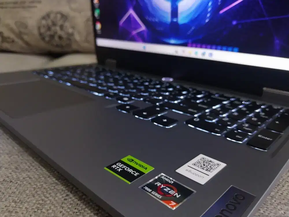 Lenovo LOQ RYZEN 7 - 7435HS 12GB 512GB RTX4050