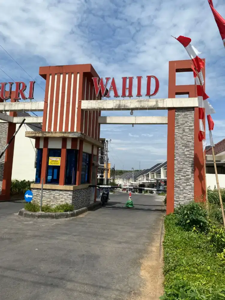 Disewakan tanah dan bangunan 1500 m di argomulyo Salatiga