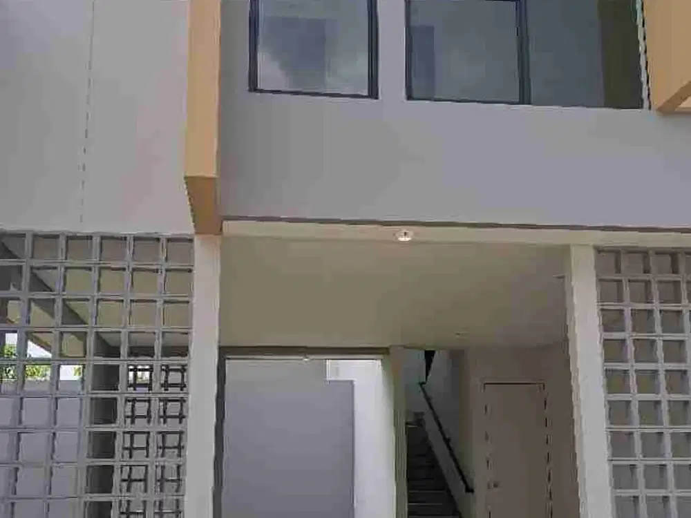 Disewakan Rumah Baru cocok untuk rumah tinggal, kantor maupun usaha di Podomoro Park dekat Telkom University Bojongsoang Bandung