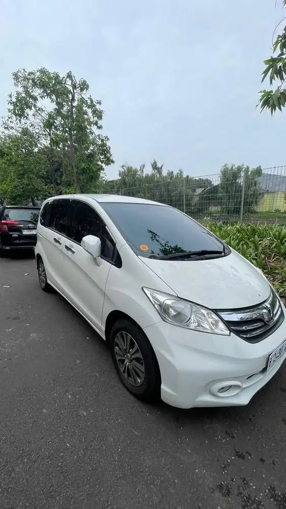 Honda Freed S 2014 pemakaian 2015