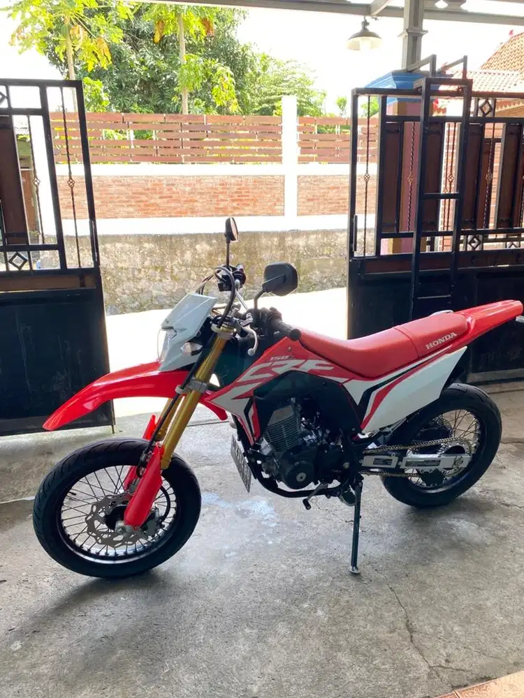 Crf merah putih low km istimewa