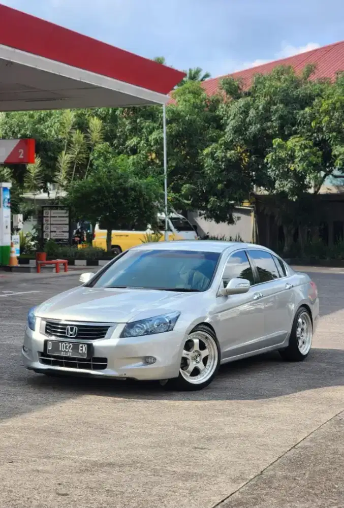 Honda Accord VTiL 2010 Matic