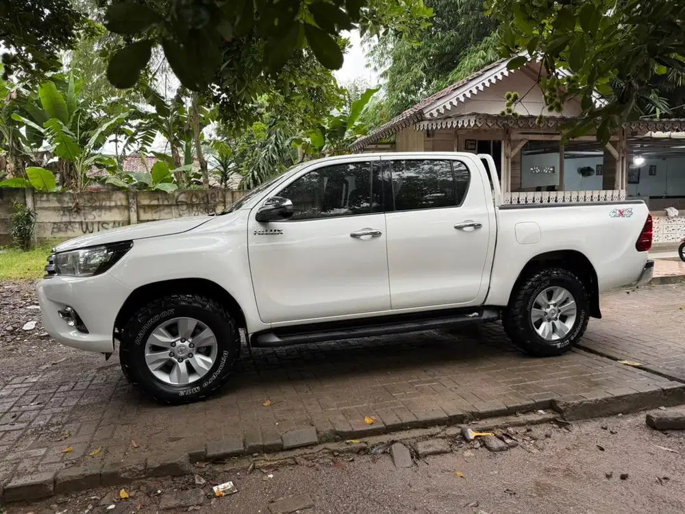 cash/TT hilux revo V matic diesel 4x4 double cabin trietoon rrangeer