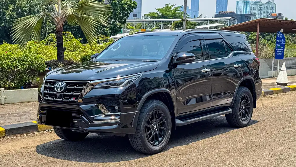Toyota Fortuner 2.8 Vrz GR Sport Diesel Facelift nik 2022
