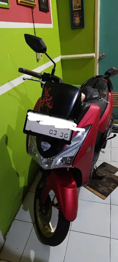 Lexi S matte red 2020 Keyless