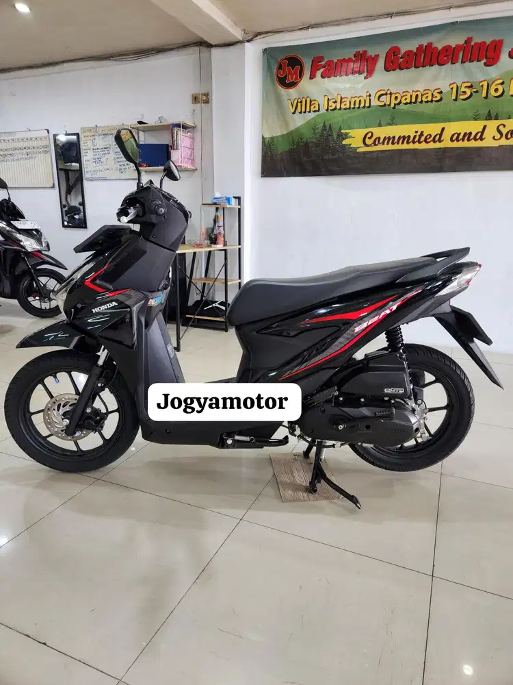 (B) honda new beat fi tahun 2024