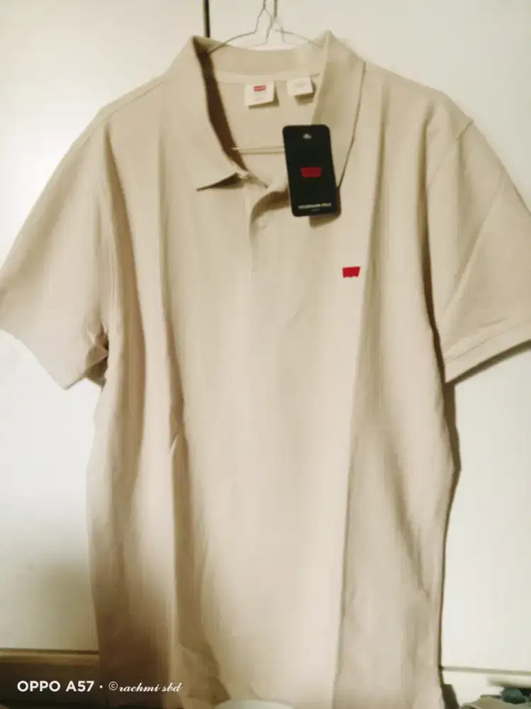 Atasan cowok kerah. New