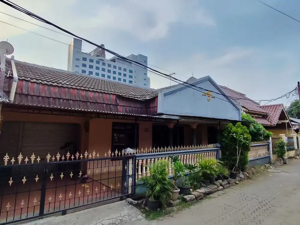 Rumah LT 225 Hadap Timur 9 Mnt ke Lagoon Avenue Mall Bekasi J-35394