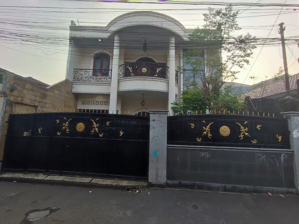 Rumah SHM Luas 10 Menit ke AEON Mall Tanjung Barat Siap KPR J-34600