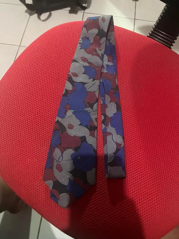 Dasi berbagai corak 30rb per dasi