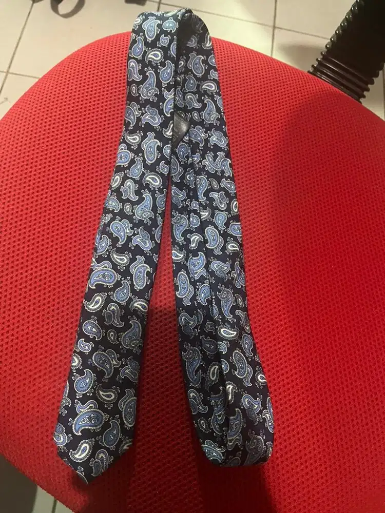 Dasi berbagai corak 30Rb per dasi