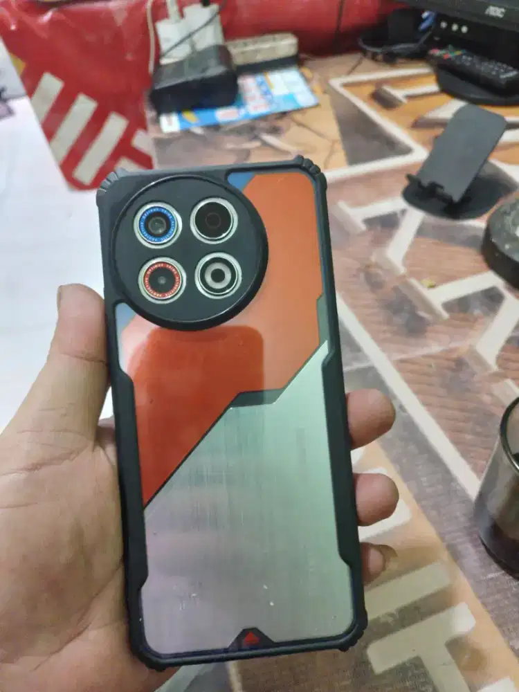 Tekno spark 30 pro 8+8/256