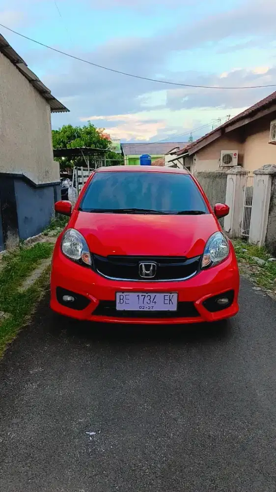Di jual mobil honda Brio e cvt metic tahun 2016
