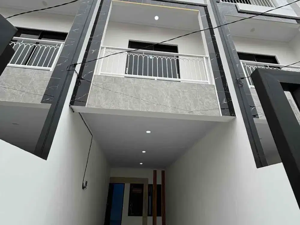 Dijual Rumah baru 3 lt 3,5 x 19,2 m2 Di Tanjung Duren Shm, Utara. Promo Pembelian Desember 2025 Bonus 120 jt !