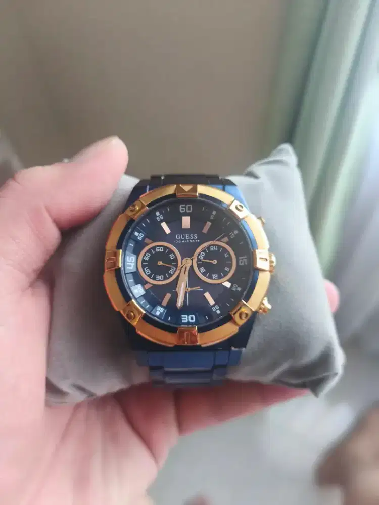 Jam tangan guess pria