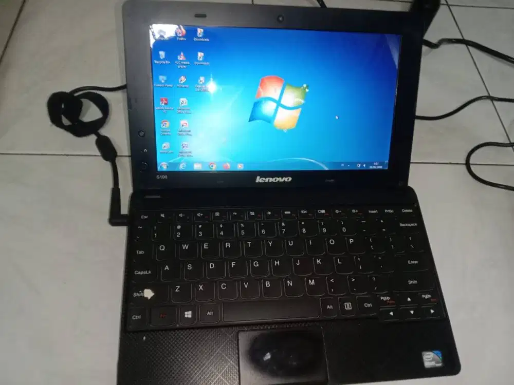 “Laptop Mini Serba Bisa — Lenovo S110, Cocok untuk Pelajar & Kerja Rin