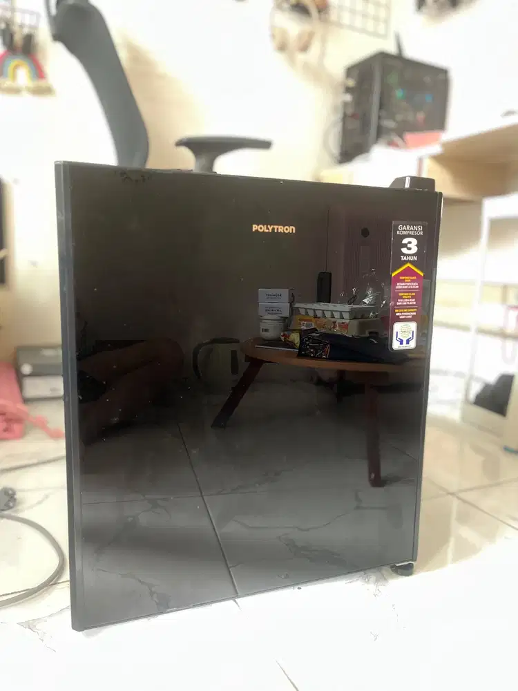 Kulkas mini polytron