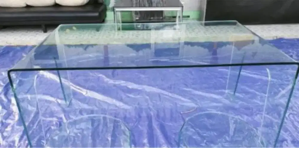 Meja Makan Import Kaca Full Tebal 2cm Mulus