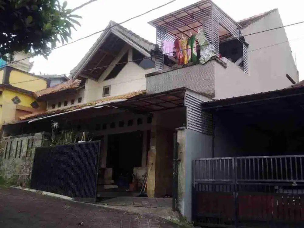 DIJUAL RUMAH LANTAI 2 LOKASI SADING