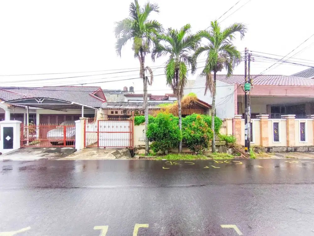 Rumah 3 KT Bisa KPR Dekat Gerbang Tol Ciledug 4 Hadap Timur J-34158