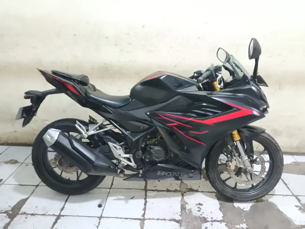 Dijual CBR 2022 pjk panjang