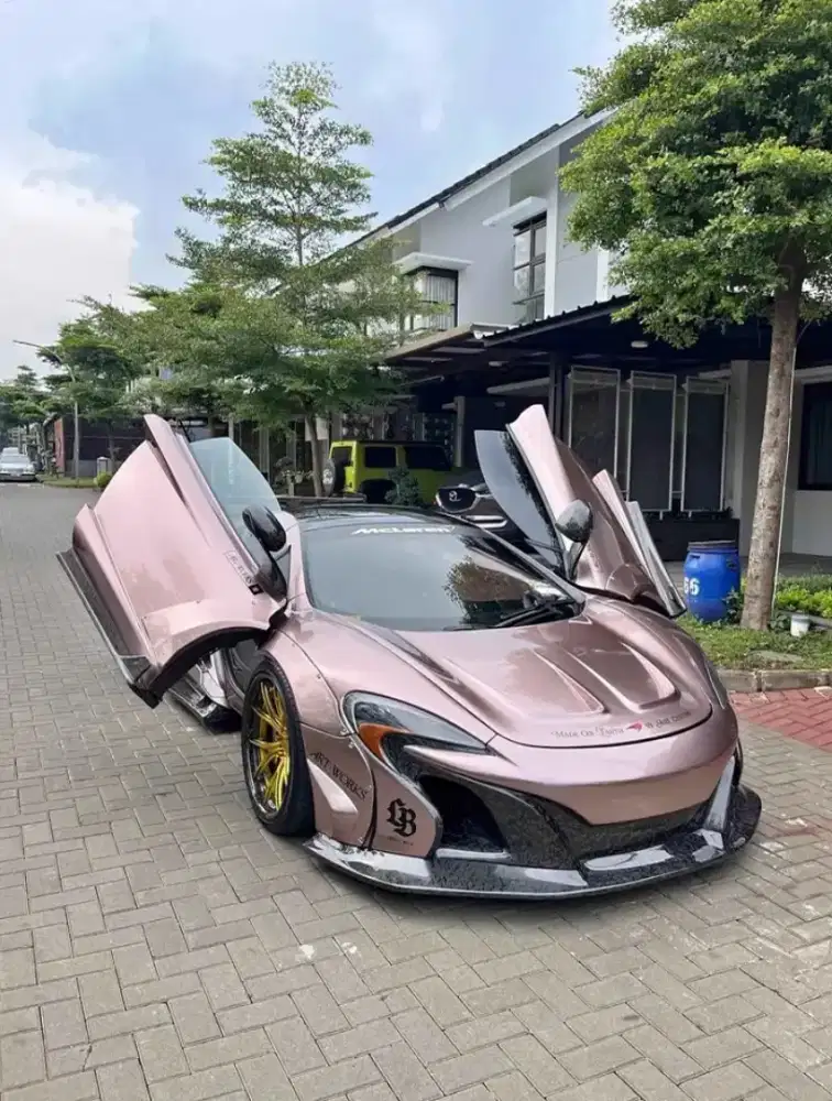 McLaren Mp4-12c spider 3.8