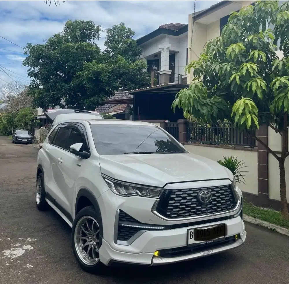 ZENIX V hybrid modelista 2024 km Rendah like NEW!