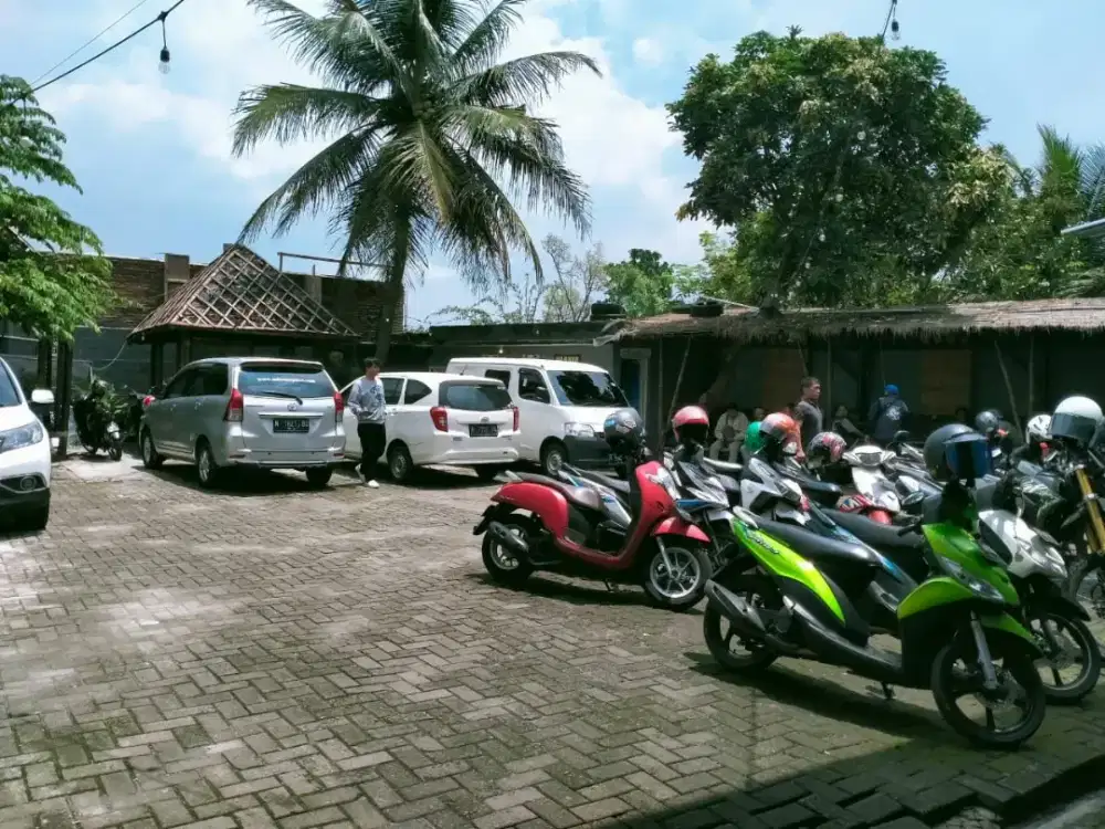 Cafe Plus Rumah Siap Huni Poros Jalan Raya Singosari Dekat Exit Toll