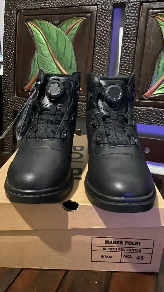 SEPATU PDH JATAH POLRI SIZE 45 TALI PUTAR