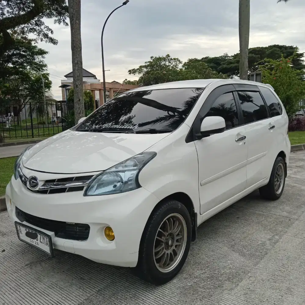 Toyota Avanza G a/t 2015