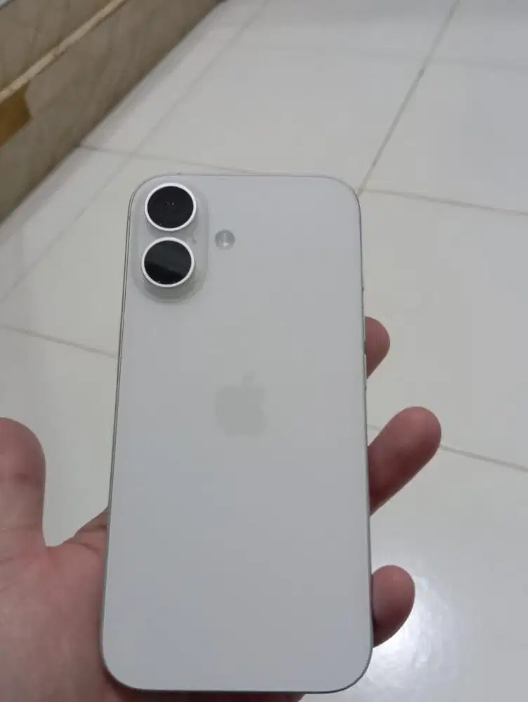 iPhone 16. 128 GB. Garansi panjang