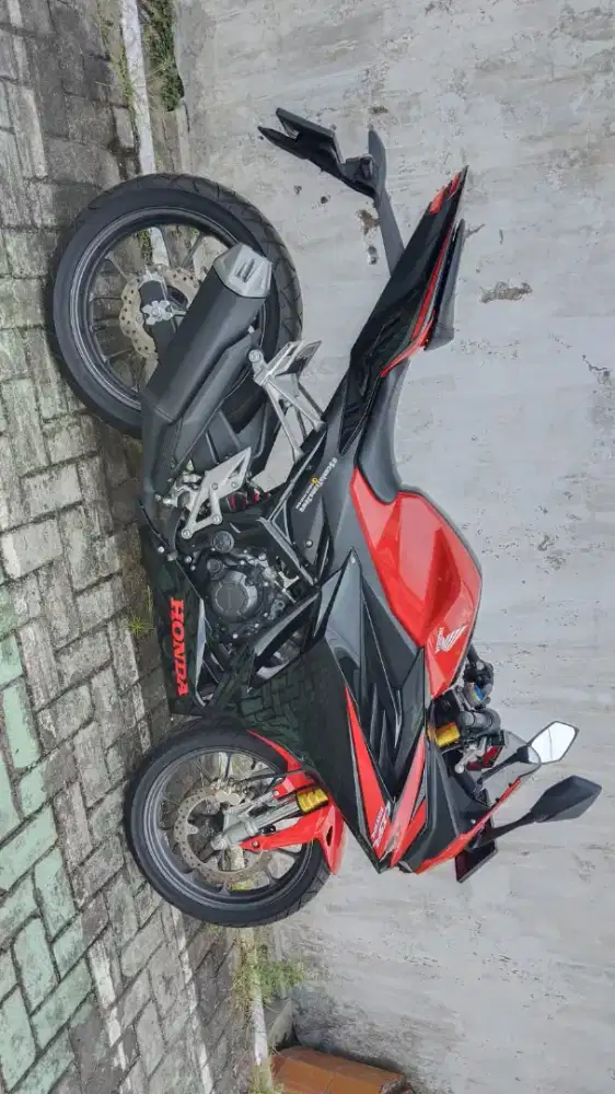 Di Jual CBR 150 R