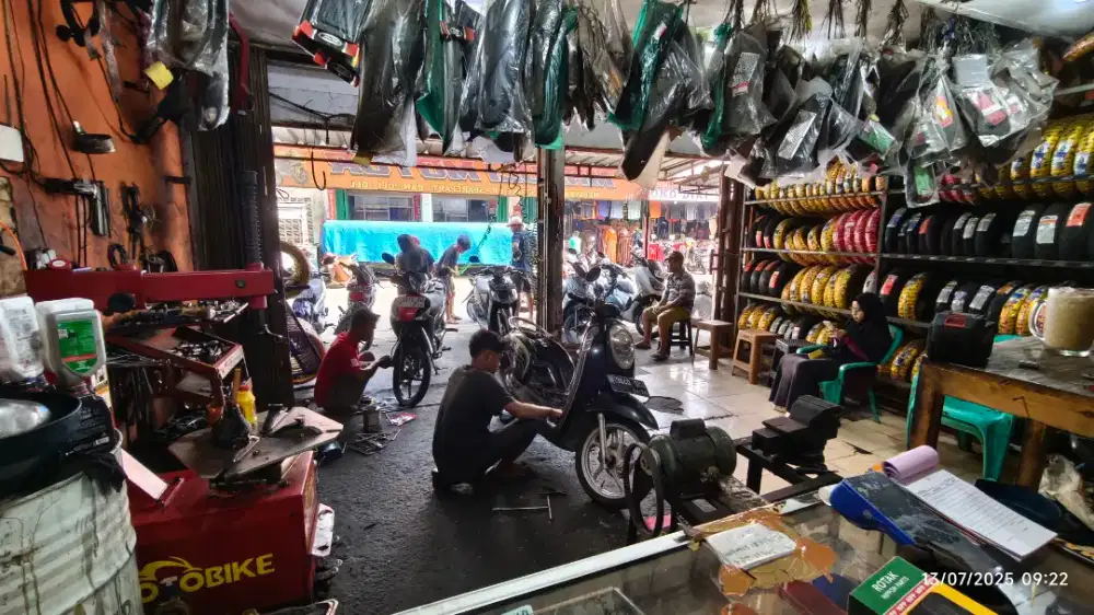 Cari mekanik motor berpengalaman