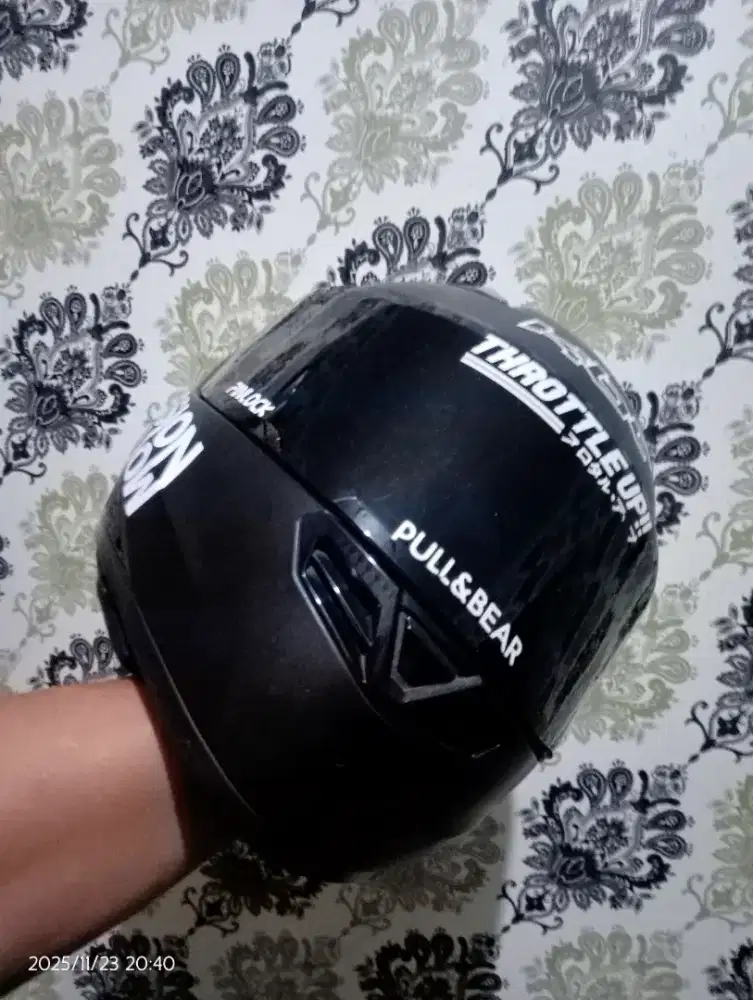 KBC helmt euro dark matte