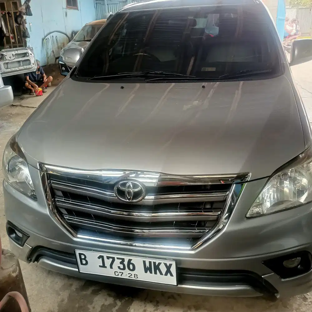 Toyota Kijang Innova 2015 Bensin