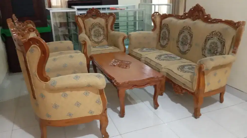 Dicari terus kursi tamu bekas