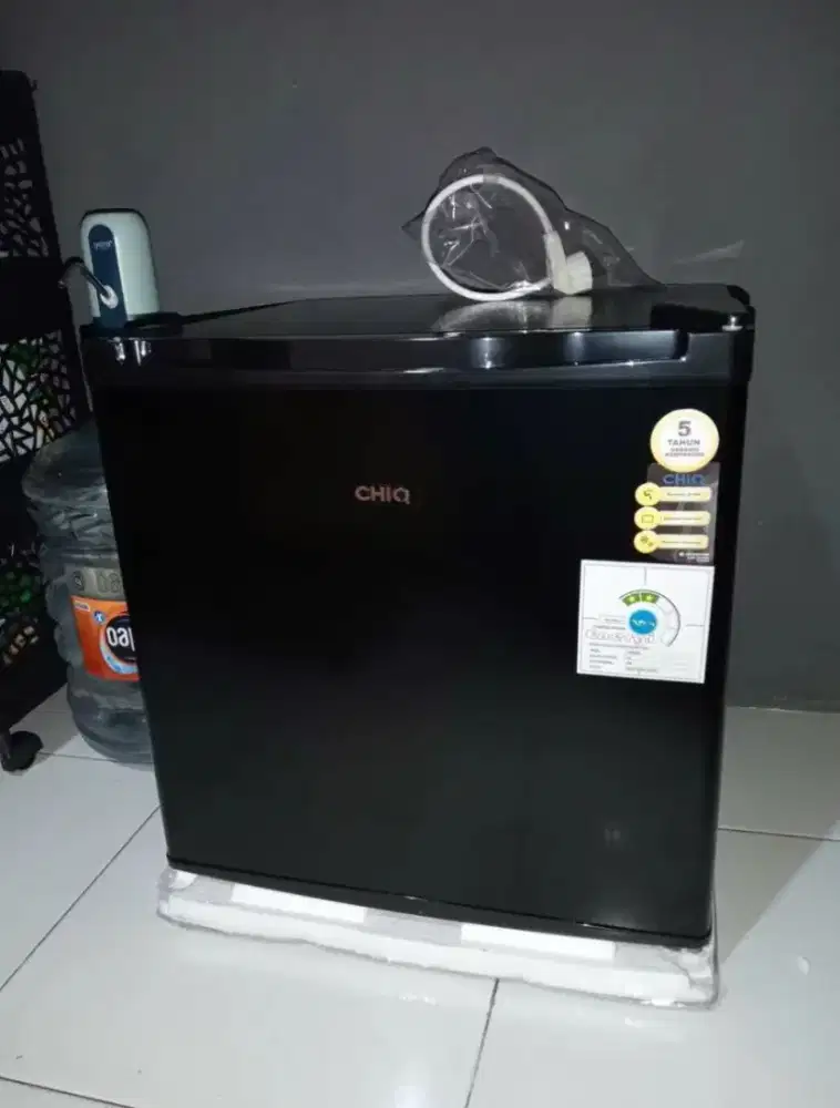 Dicari kulkas mini second