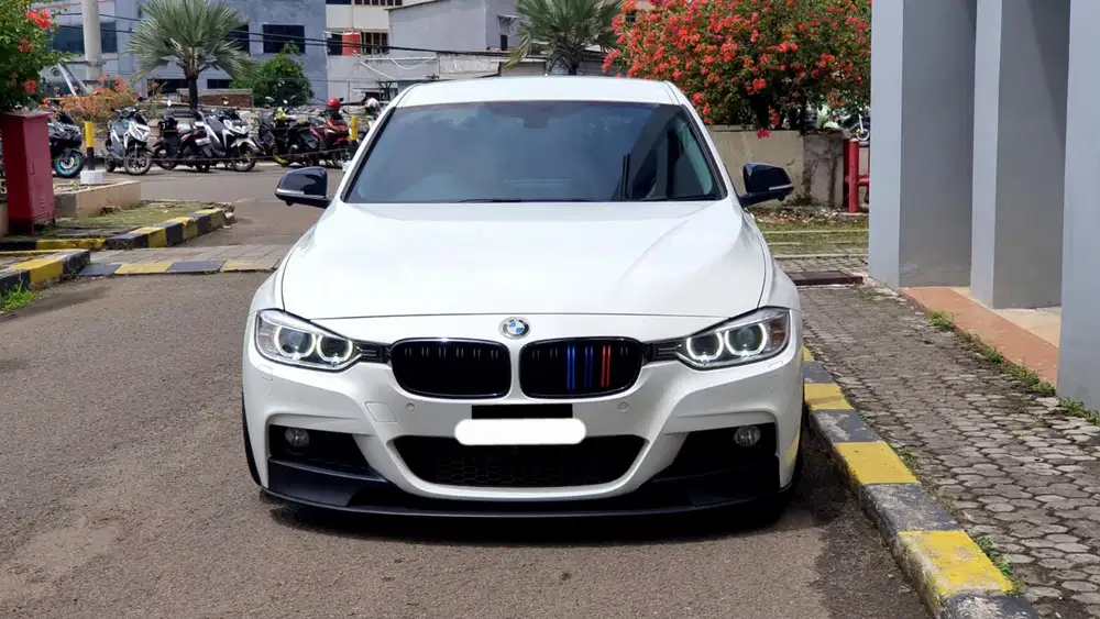 Km24rb bmw 320i sport 2014 putih