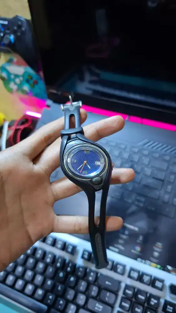 Jam tangan Nike Triax