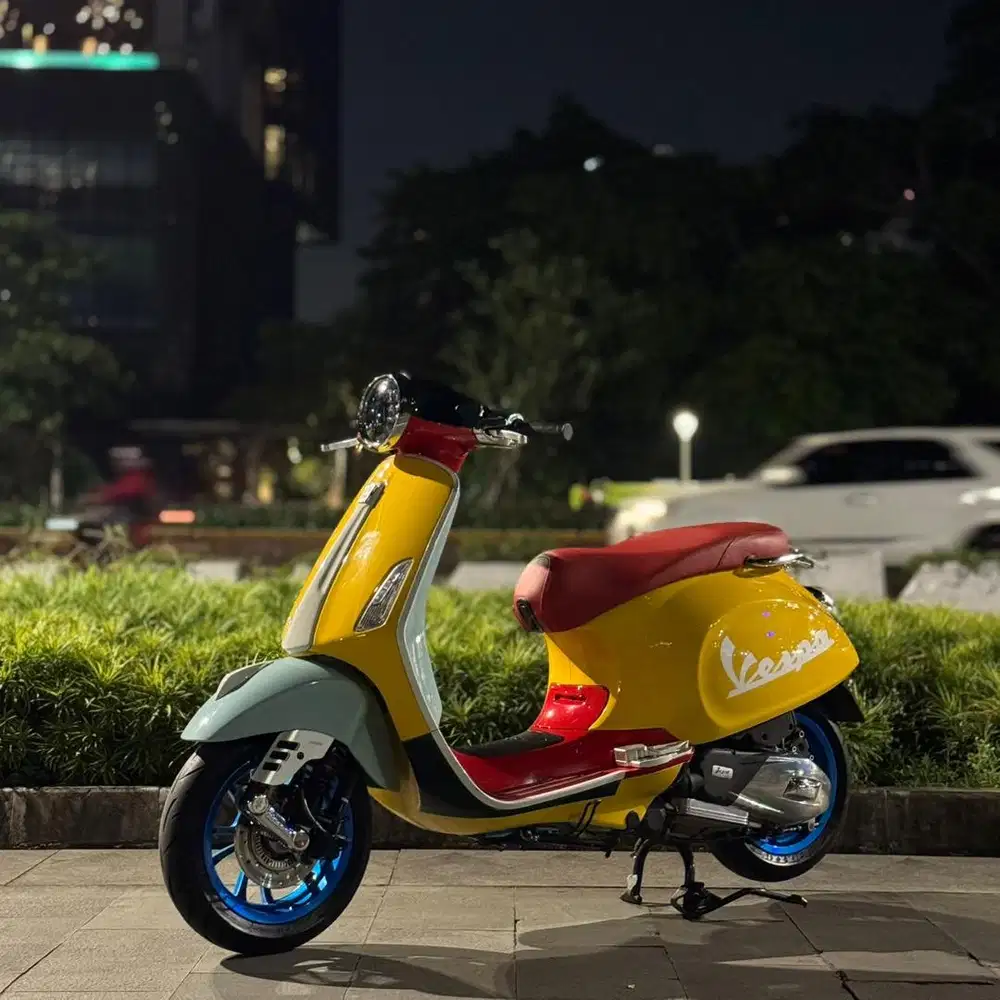 vespa primavera custom repaint sean wotherspoon