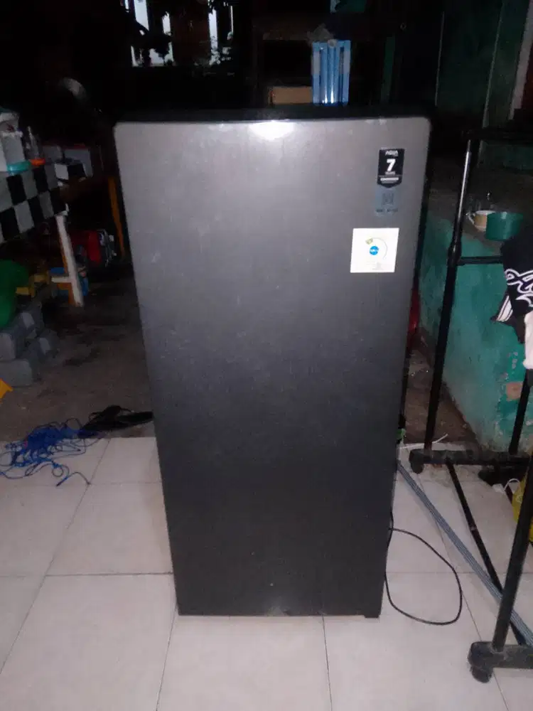 Kulkas AQUA 1 Pintu