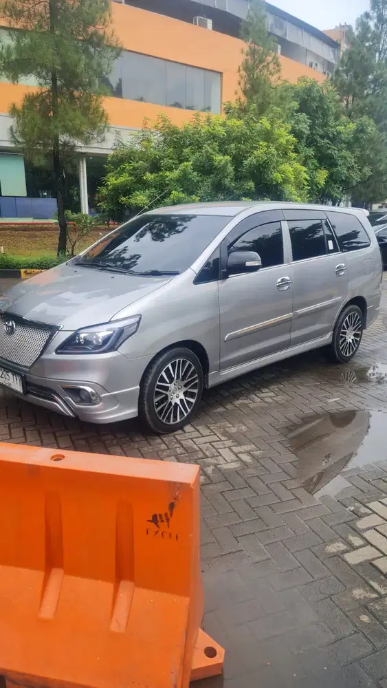 Toyota Kijang Innova 2014 Bensin