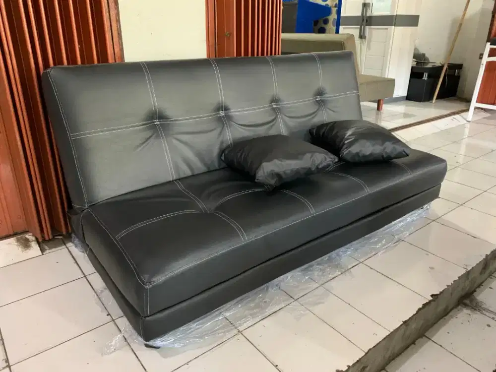 Sofa bed model lipat