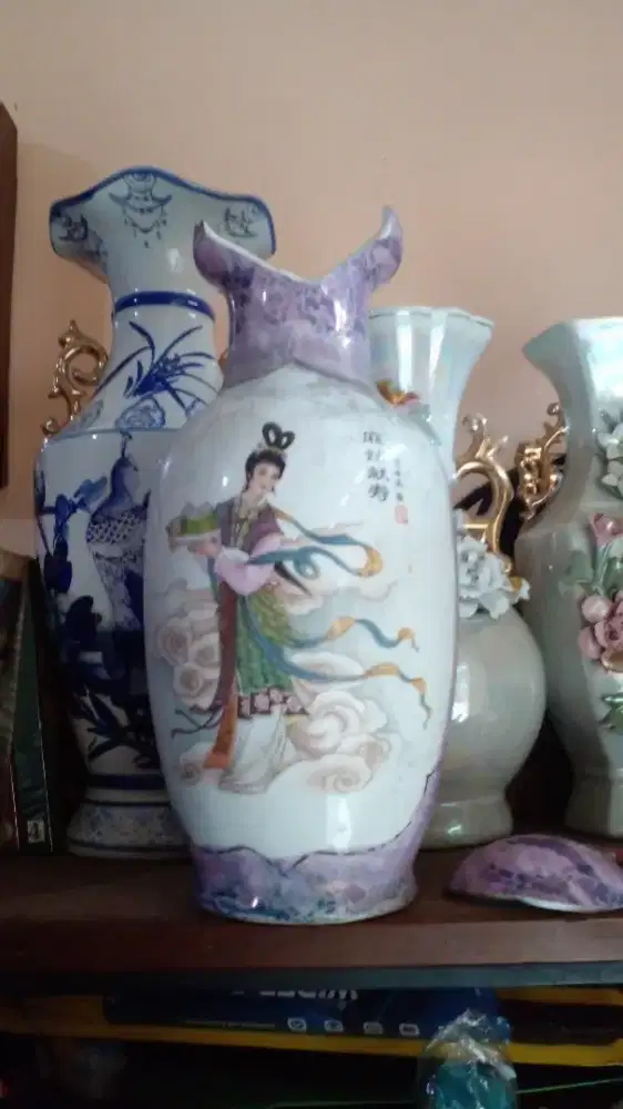 Borongan guci keramik vas 40 cm dan 30 cm