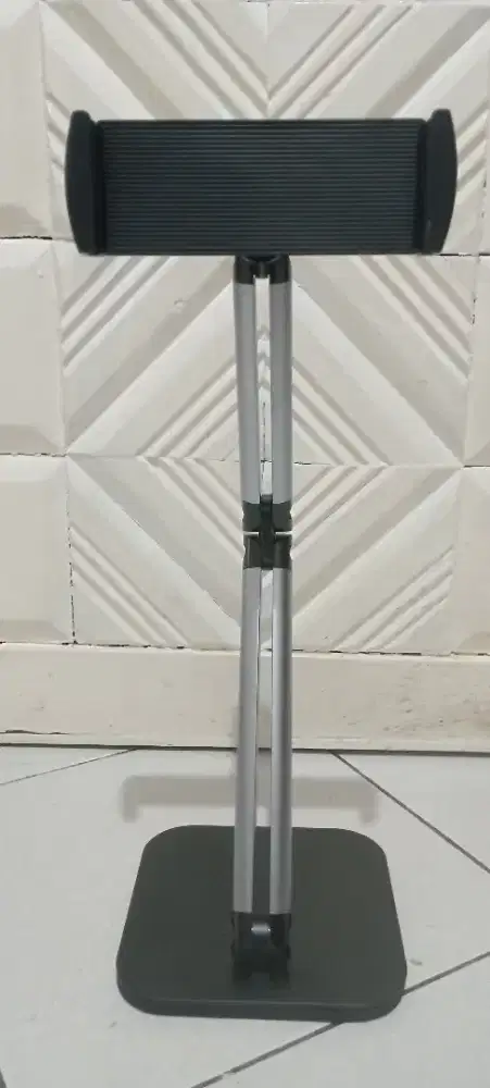 DIJUAL Stand Metal Tablet Merk JOPREE Like New