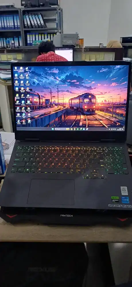 Dijual laptop lenovo LOQ