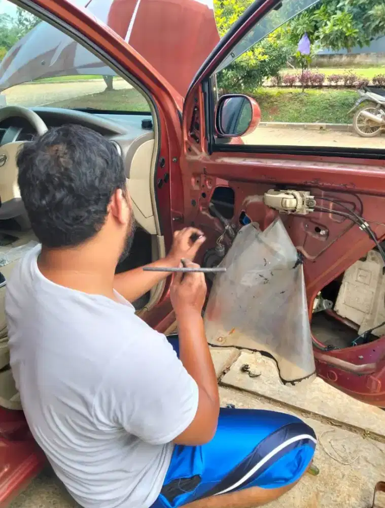 Bengkel power window mobil