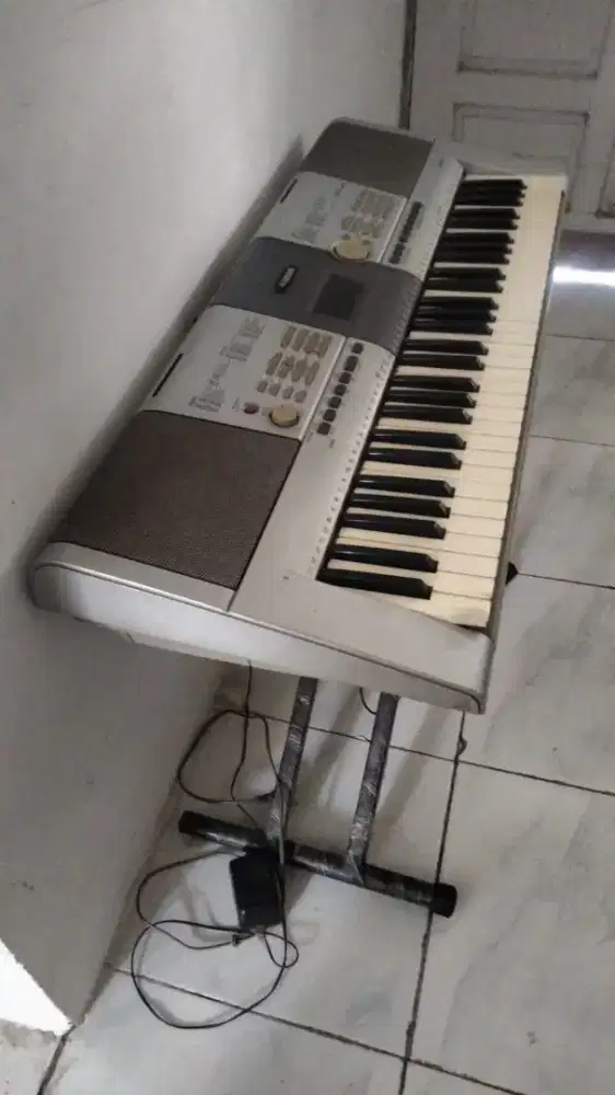 Keyboard Yamaha PSR 295 + Stand