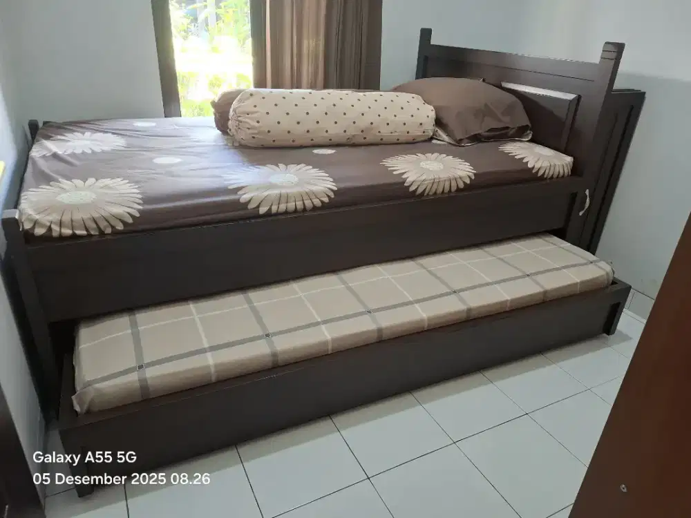 Jual murah dipan bertingkat unik ada lemari